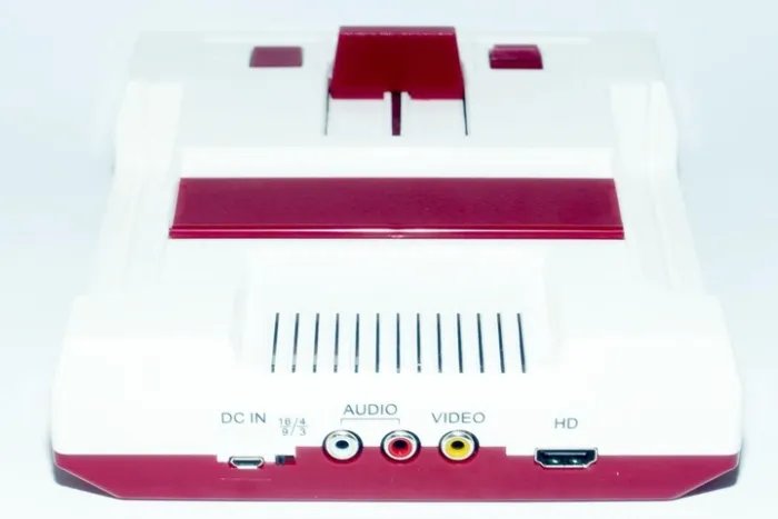Игровая приставка Денди Джуниор 8 бит HD88 (+400 игр. HDMI, беспроводные джойстики, NTSC, поддержка картриджей Dendy)