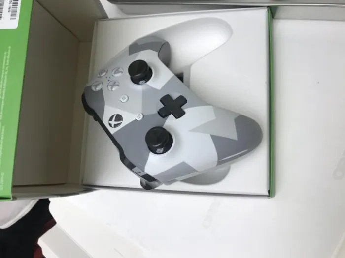 Джойстик Xbox one s Winter Forces II модель 1708 ревизия 3 состояние REF
