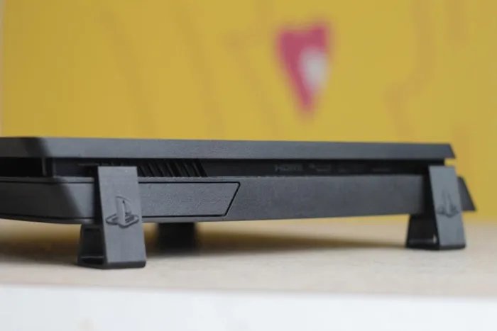 Подставка (горизонтальная) для PS4 slim