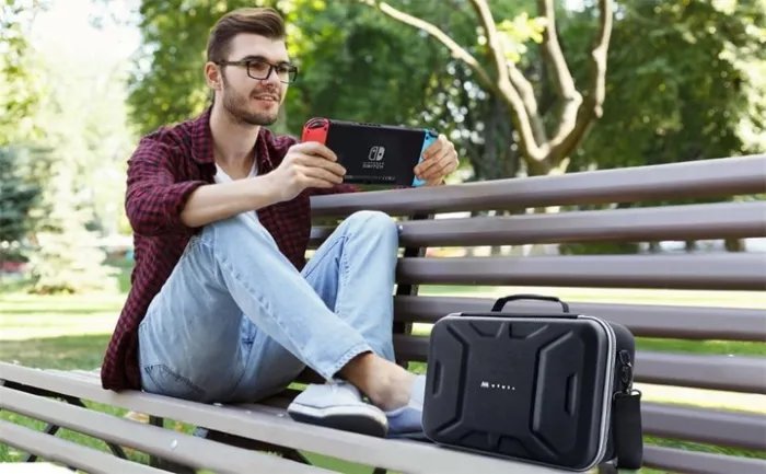 Delux Travel кейс Mumba для Nintendo Switch / OLED