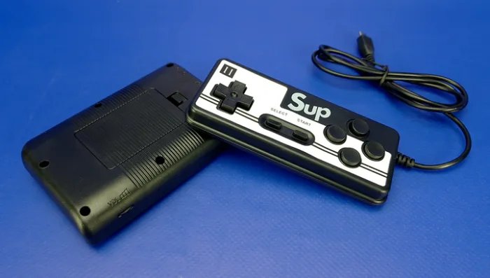 Консоль RMC Sup Game Box + 400 Игр + Геймпад Black