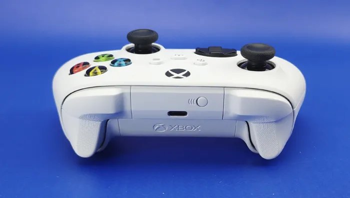 Геймпад Беспроводной Microsoft Xbox Series (QAS-00002) Robot White