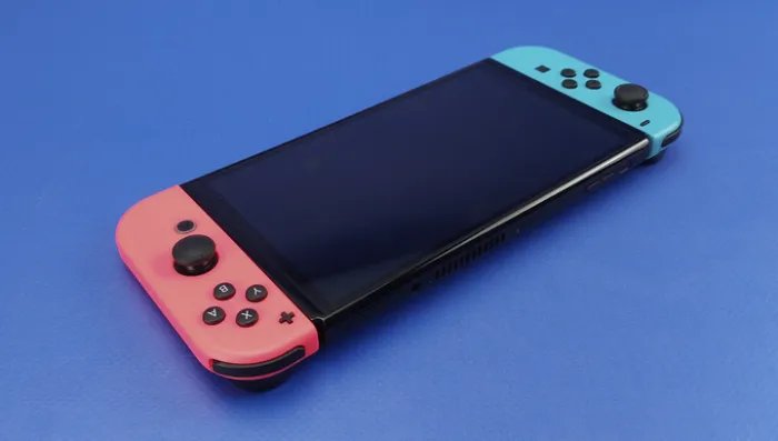 Набор Консоль Nintendo Switch OLED Model HEG-001 64GB Blue Red + Игра Minecraft Русская Озвучка