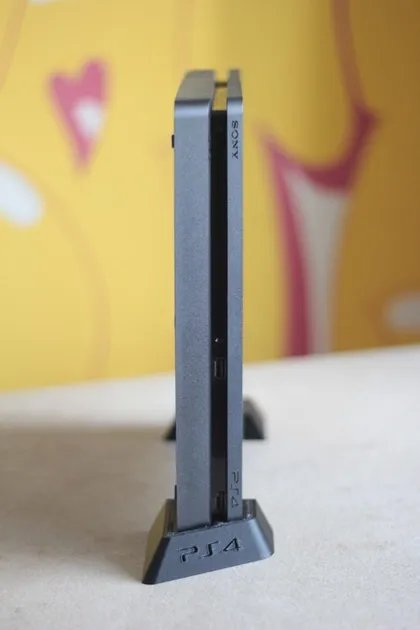 Підставка(вертикальна, тип 1) для PS4 Slim