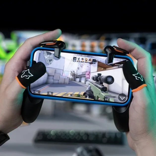 Геймерский комплект для игры на телефоне тригеры R15 джойстик геймпад S01 напальчники Sarafox V1 PUBG Standoff