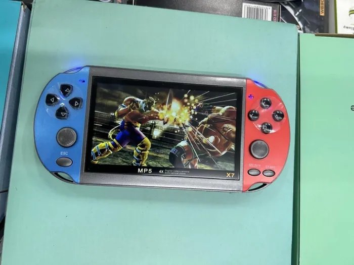 Игровая приставка - X-7 Plus экран 5.1" беспроводная ретро консоль 1000 игр, 8ГБ с поддержкой 16ГБ - VEN-115