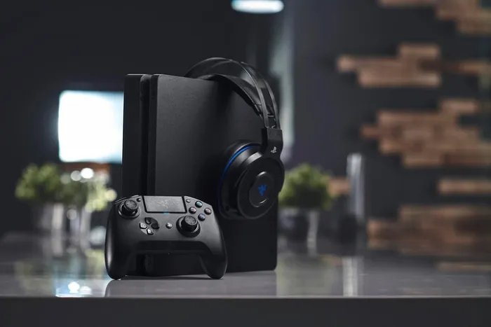 Геймпад беспроводной/проводной Razer Raiju Tournament Ed. (RZ06-02610400-R3G1)
