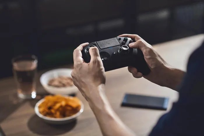 Геймпад беспроводной/проводной Razer Raiju Tournament Ed. (RZ06-02610400-R3G1)