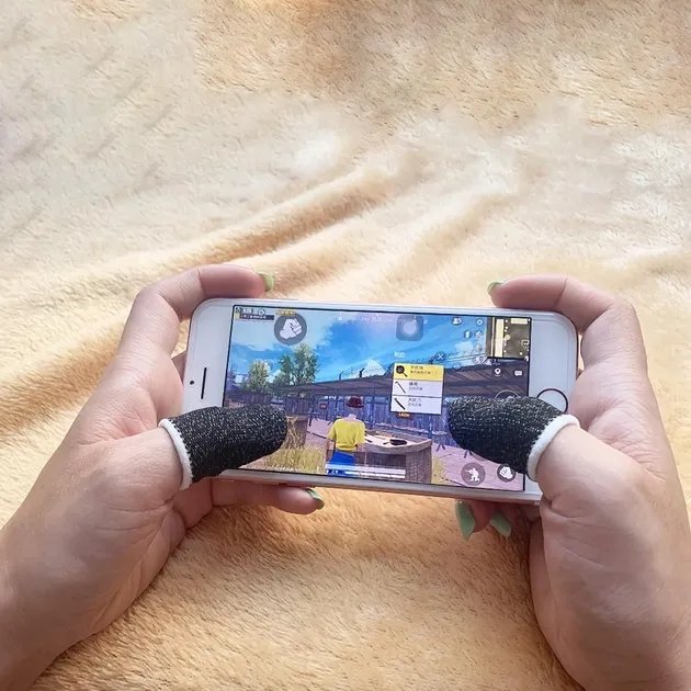 Комплект высококачественных сенсорных игровых напальчников белый край (AH0103_2)