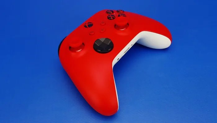 Набор Консоль Microsoft Xbox Series S 1TB (XXU-00010) Carbon Black + Геймпад Беспроводной Controller Pulse Red