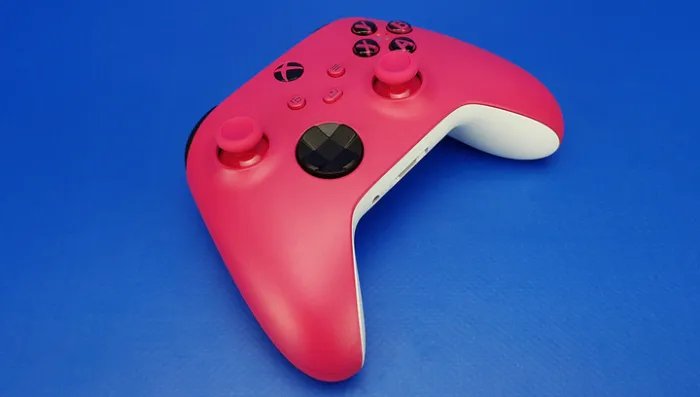 Набор Консоль Microsoft Xbox Series S 1TB (XXU-00010) Carbon Black + Геймпад Беспроводной Controller Deep Pink