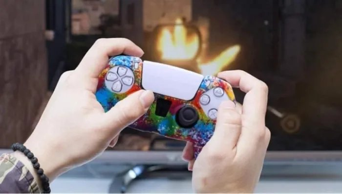 Защитный Силиконовый Чехол Urban Dreams на Геймпад PS5 Dualsense для Sony PlayStation 5 Салют (P4001)