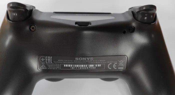 Беспроводной джойстик для PS4 Черный.